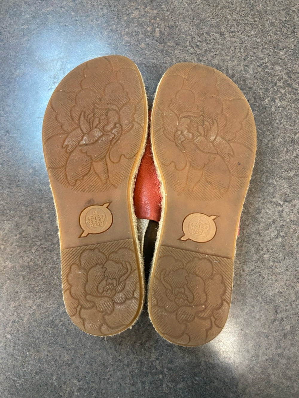 Born Coral Leather Espadrille Slip-On Sandals - Picture 5 of 6
